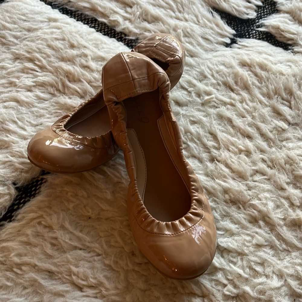 Boutique 9 Nude Scrunchie Flats